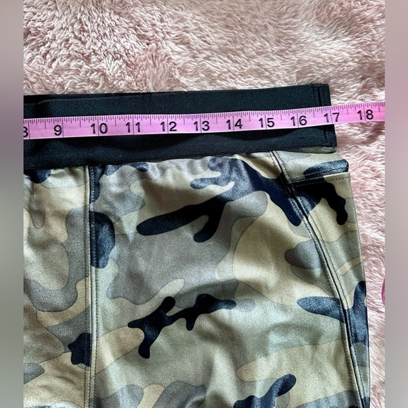 NWT MENS Koral Camo Print Emblem Crop Legging Men XL - Picture 7 of 9